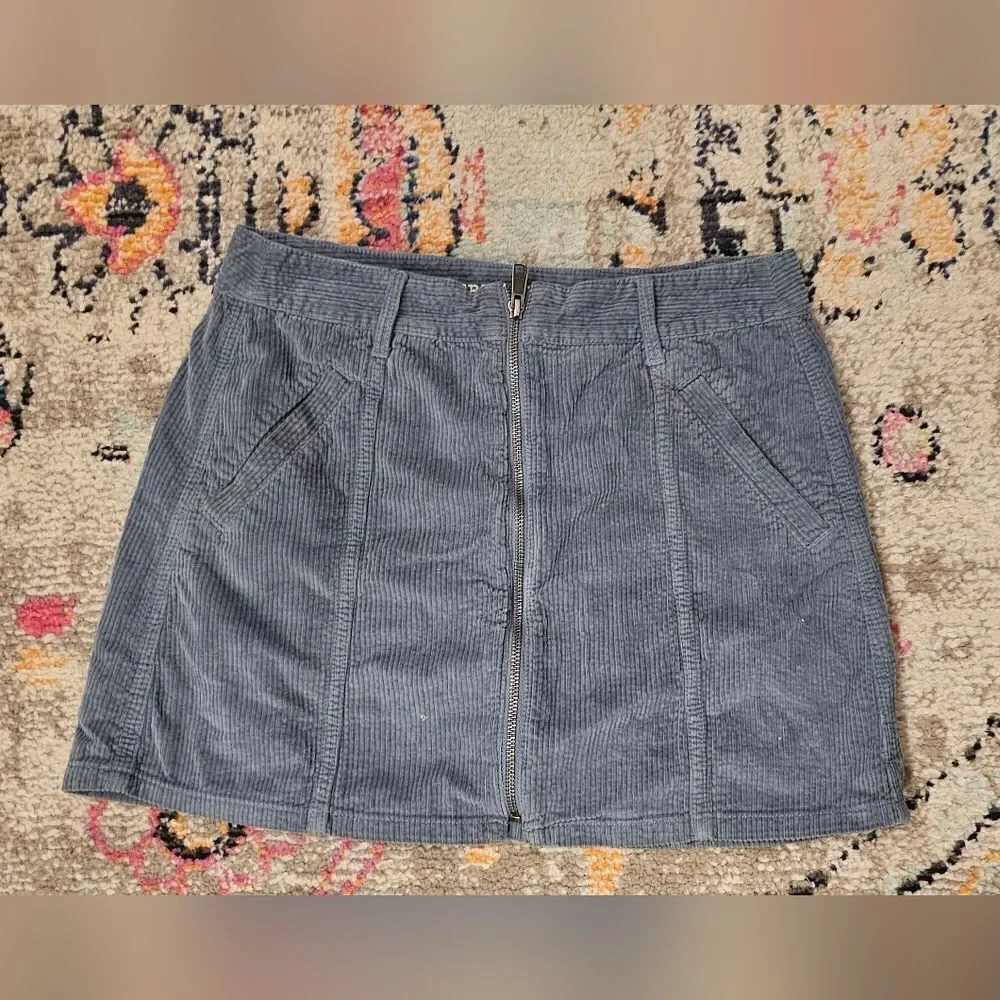 American Eagle corduroy skirt sz 8 and 14.5